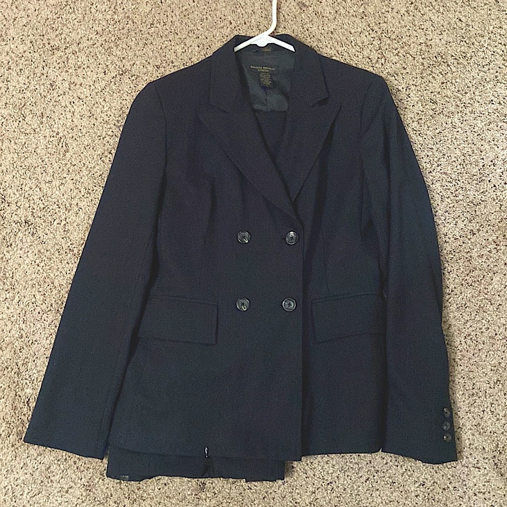 Banana Republic Suit